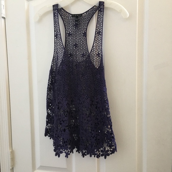 FINAL MARKDOWN Crocheted fang top (XS) - Picture 1 of 4